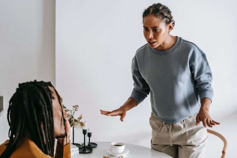 5 Signs You May Be In An Abusive Relationship