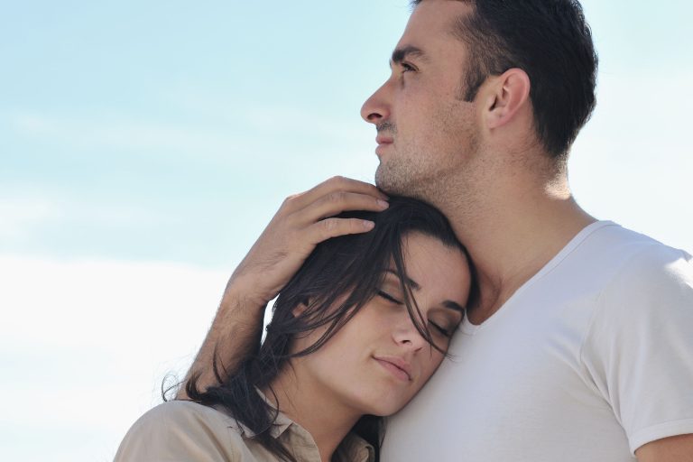 woman who trusts her man